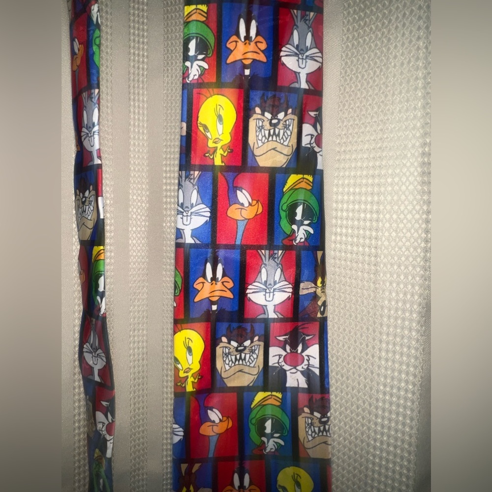 Warner Brothers Official Looney Tunes Polyester Tie